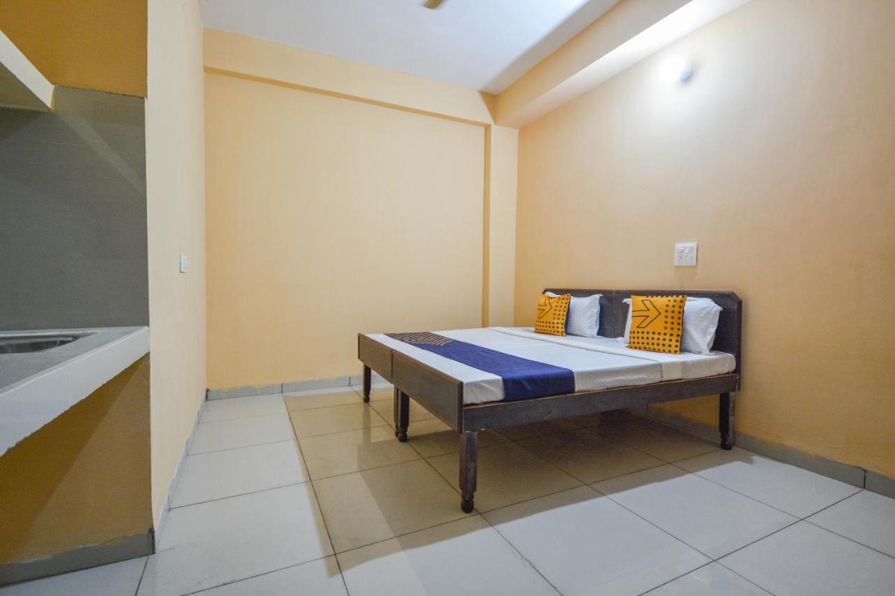 Spot On Hotel Diamond Sohana Ngoại thất bức ảnh