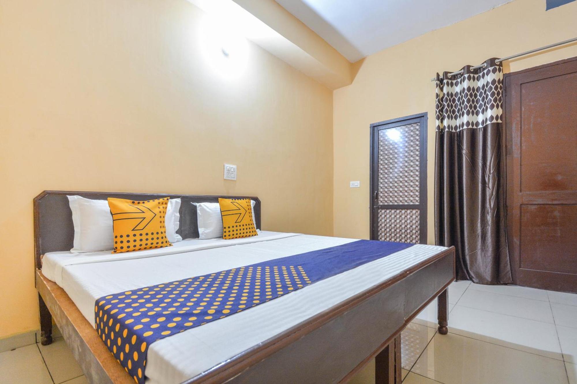 Spot On Hotel Diamond Sohana Ngoại thất bức ảnh