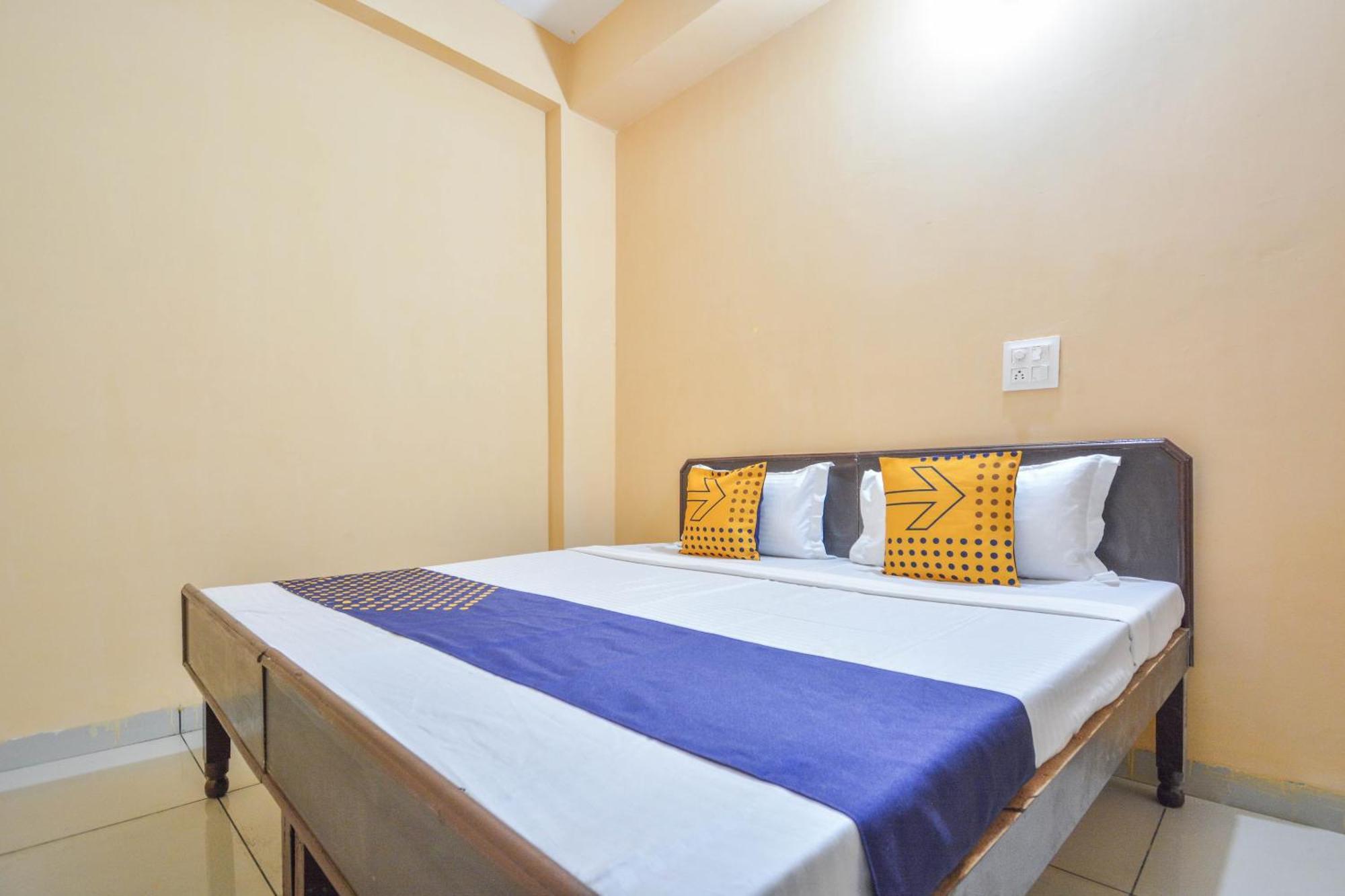 Spot On Hotel Diamond Sohana Ngoại thất bức ảnh