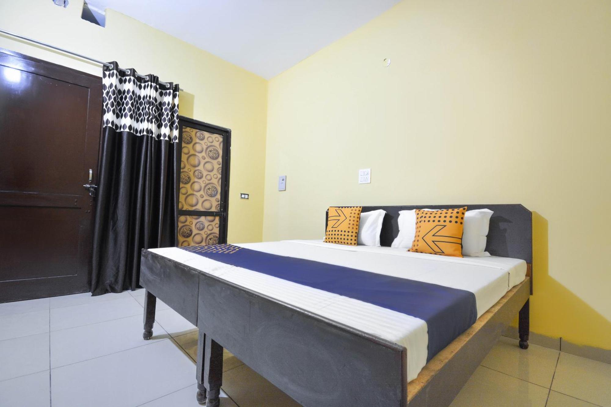 Spot On Hotel Diamond Sohana Ngoại thất bức ảnh