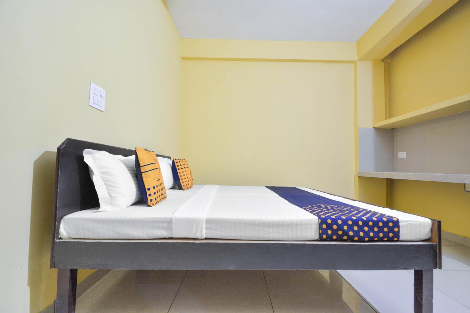 Spot On Hotel Diamond Sohana Ngoại thất bức ảnh