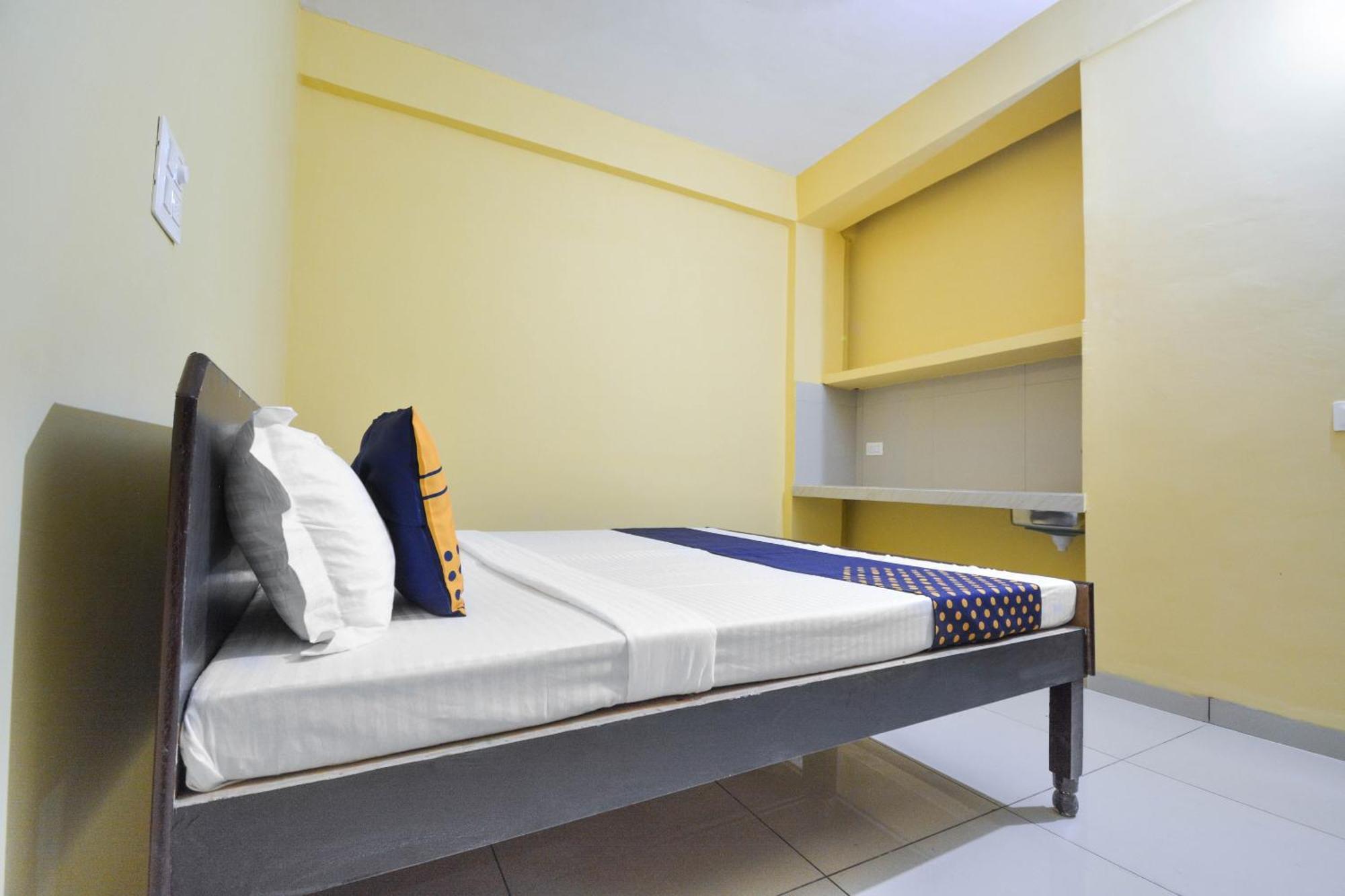 Spot On Hotel Diamond Sohana Ngoại thất bức ảnh