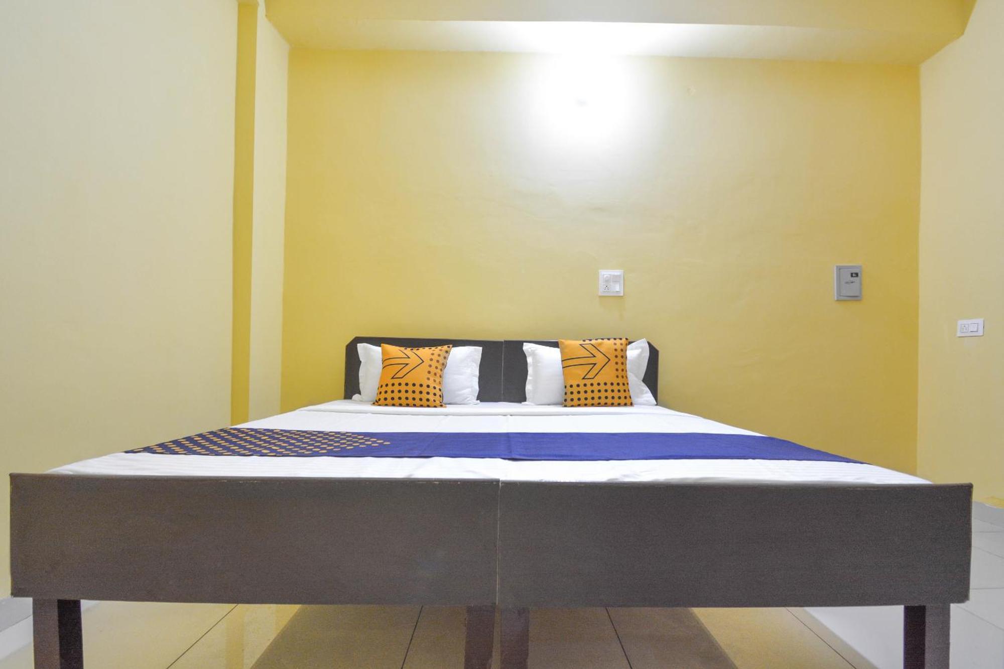 Spot On Hotel Diamond Sohana Ngoại thất bức ảnh